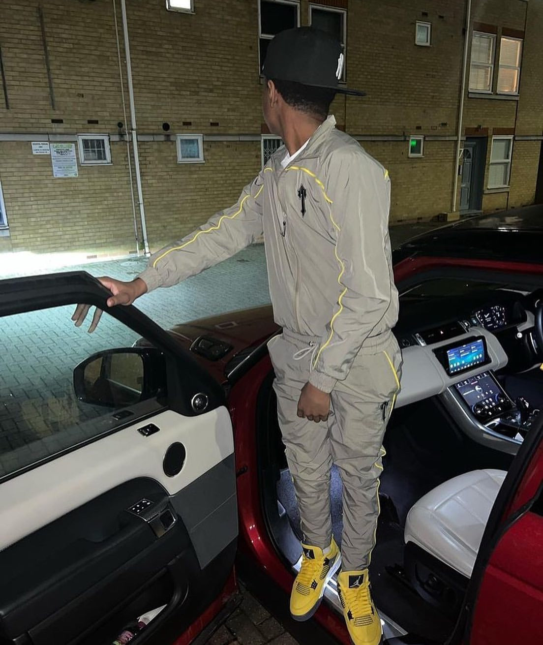 Trapstar Archpanel Shellsuit