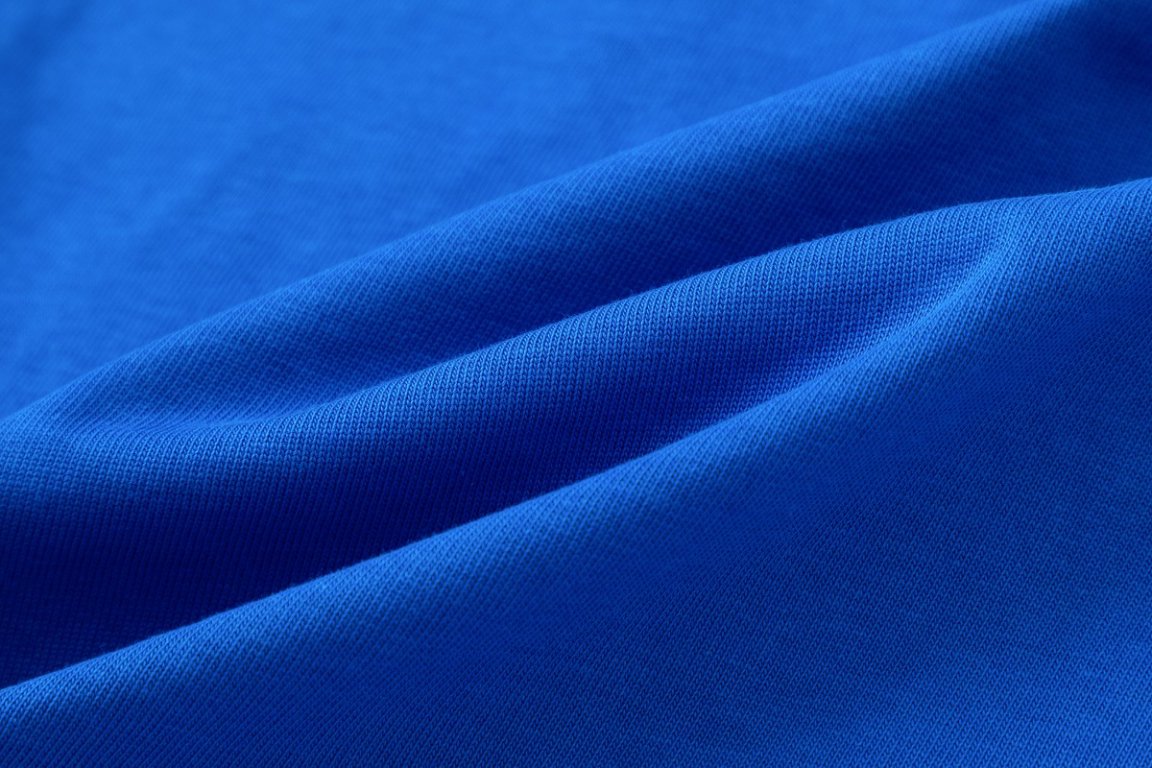 AMRI Staggered Logo T-Shirts