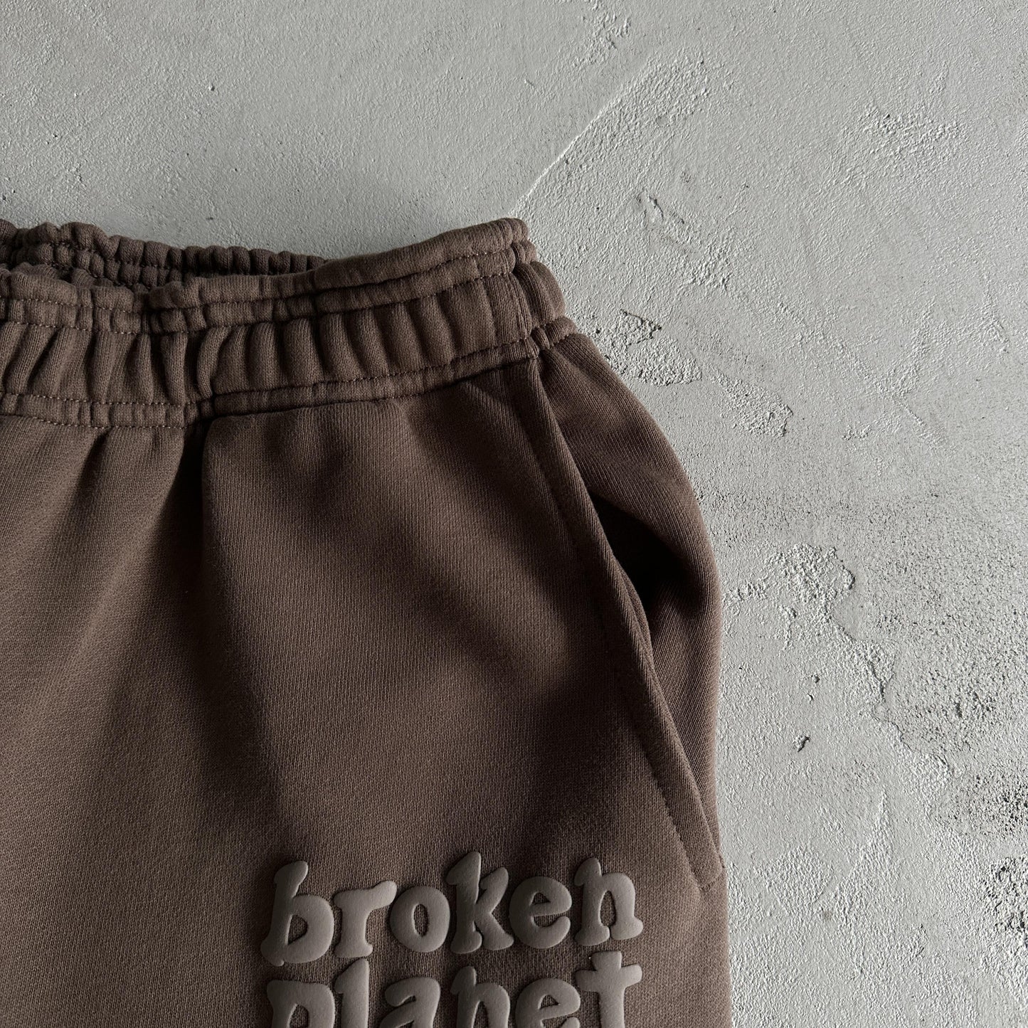 Broken P Granite Base Suit