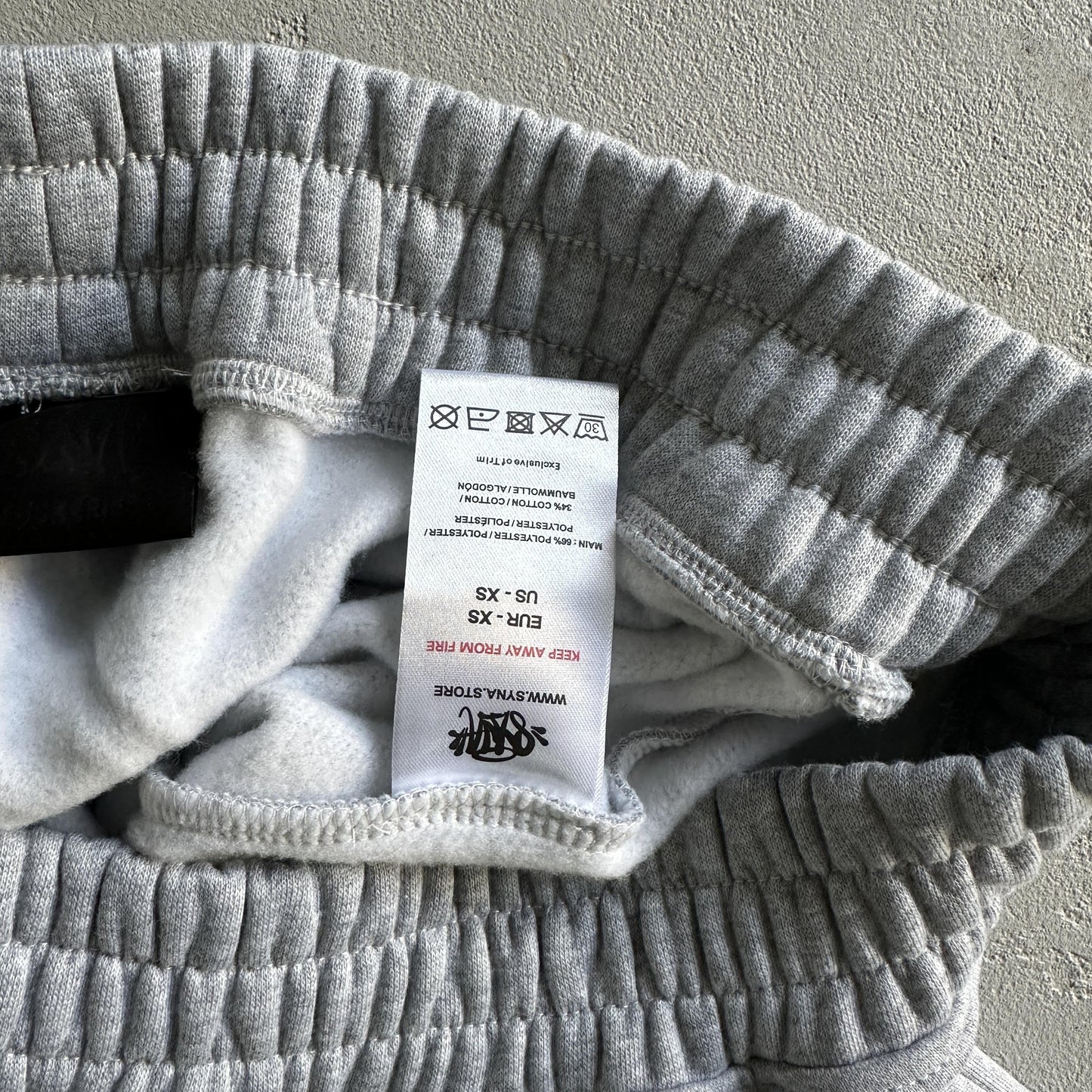 Synaworld Round Neck Suit Grey