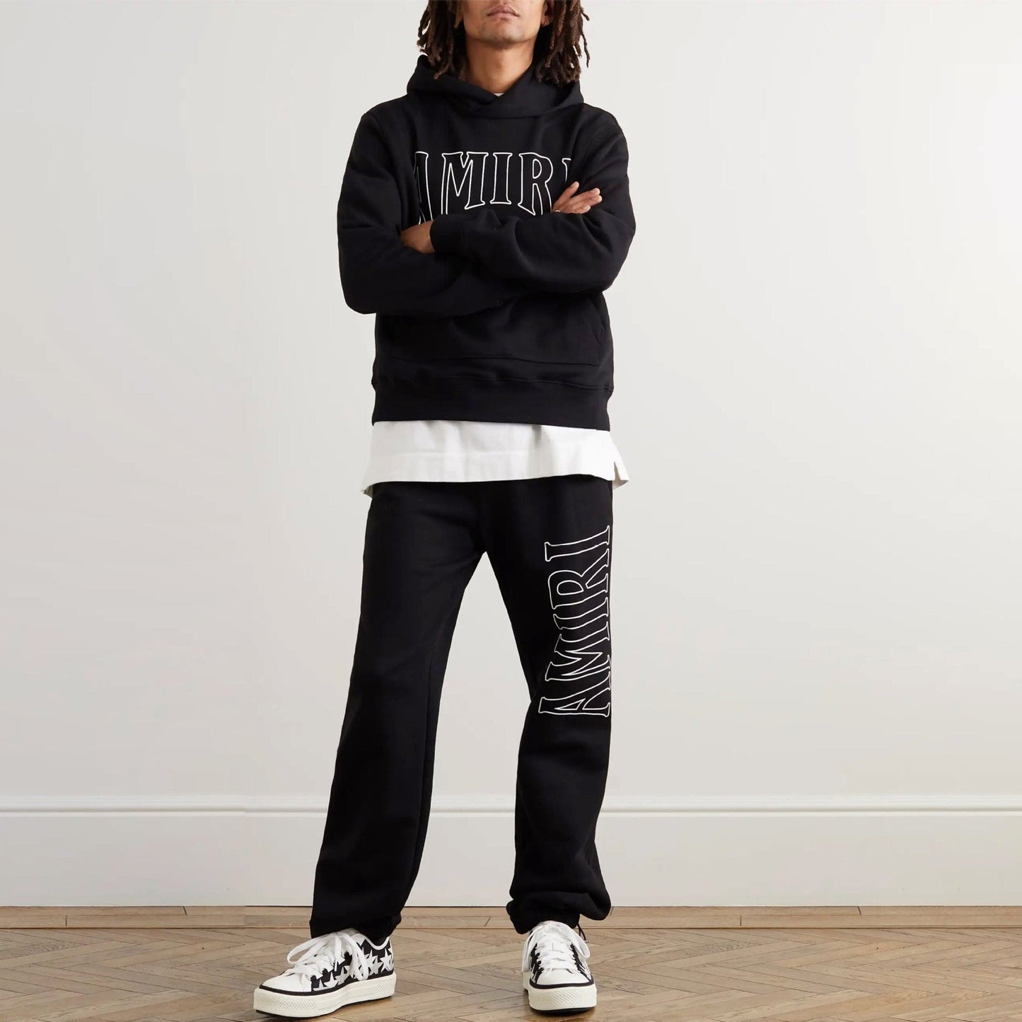 AMRI Hoodies
